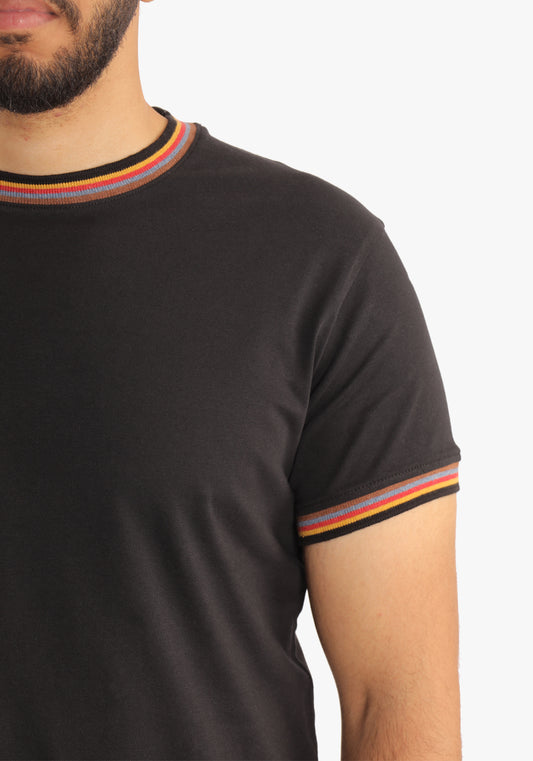 Black Basic Plain T-shirt with a Trico Collar