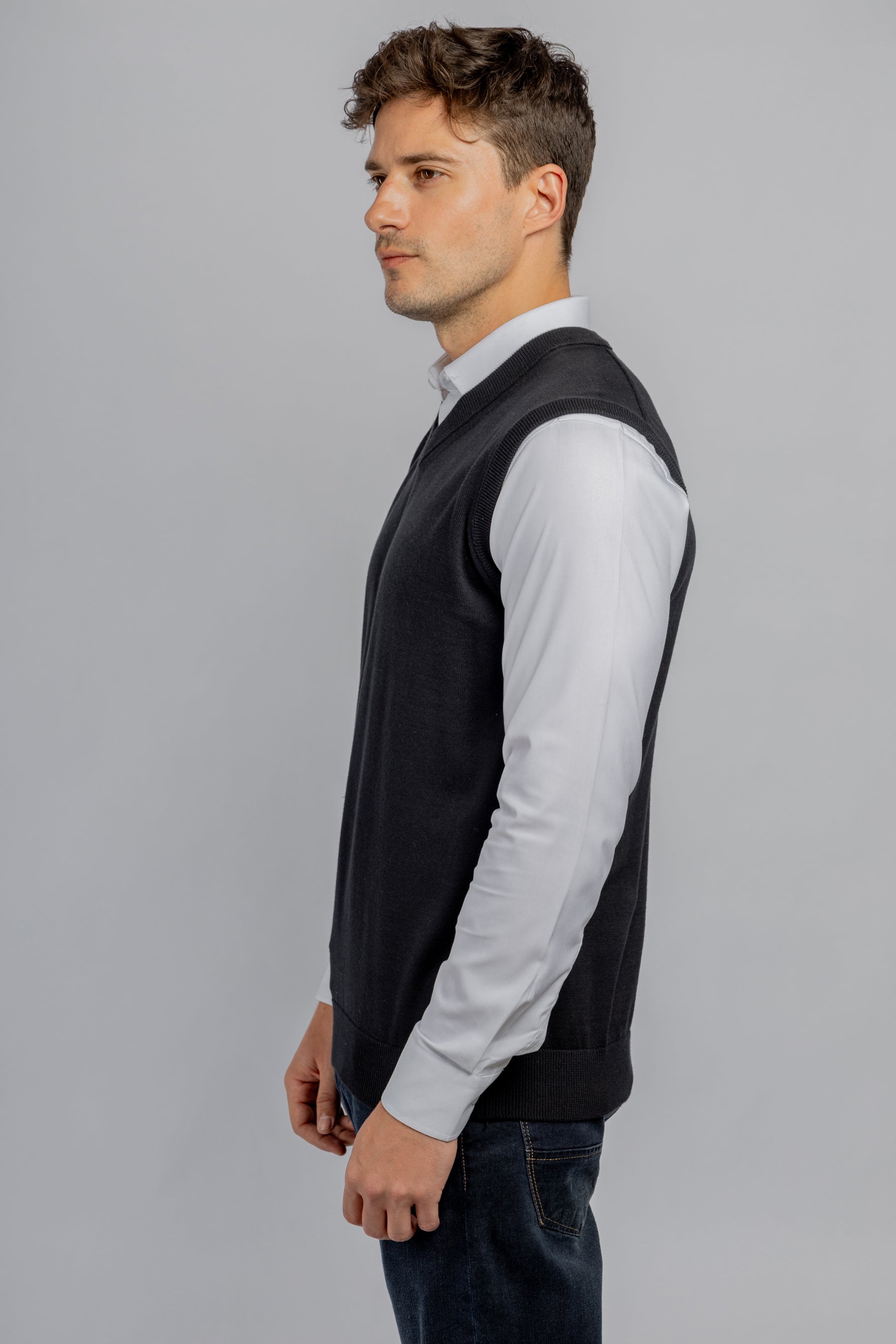 Black knitted vest