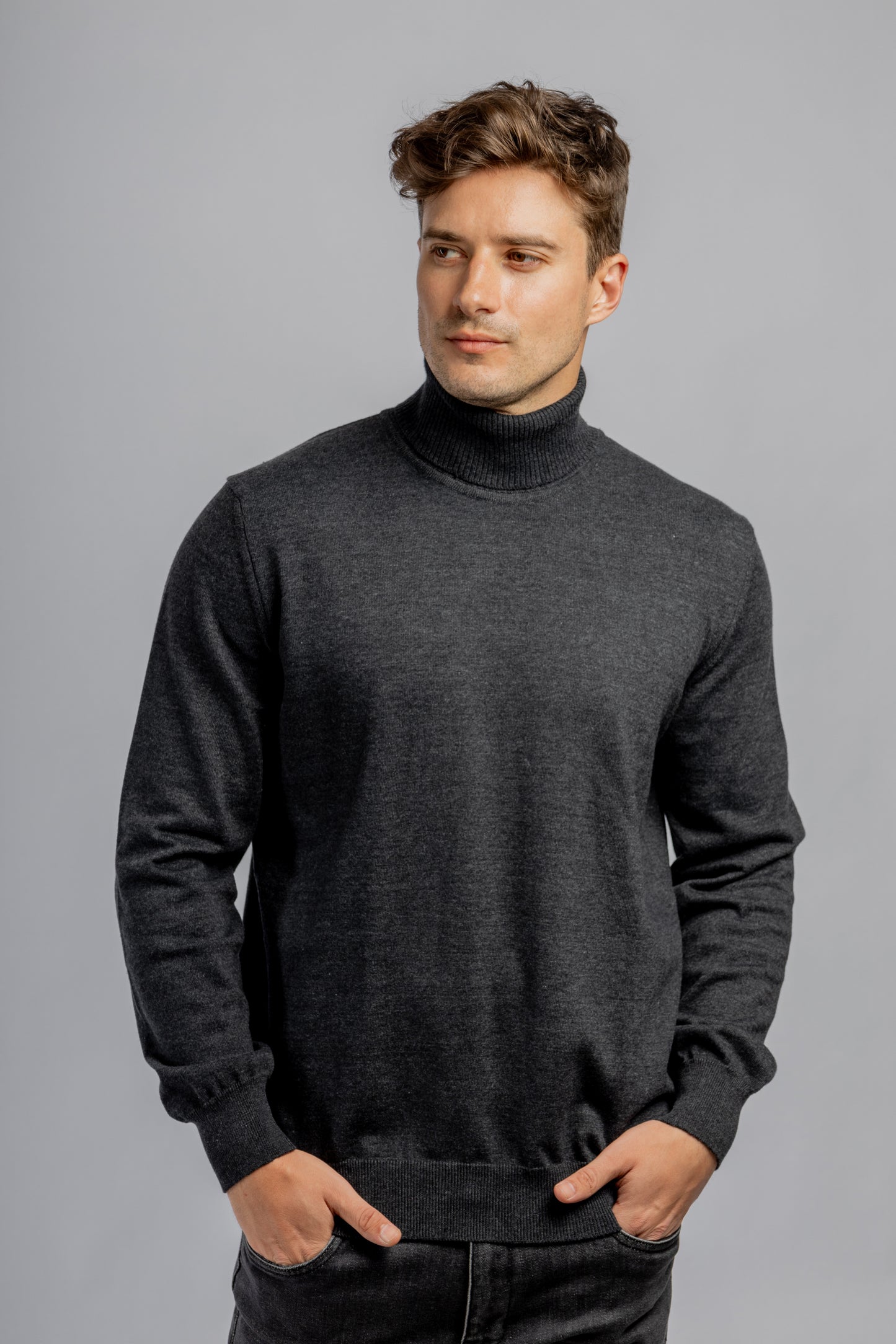 Black cotton high collar pullover