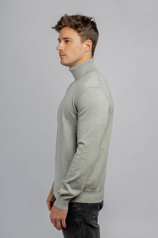 Light grey cotton high collar pullover