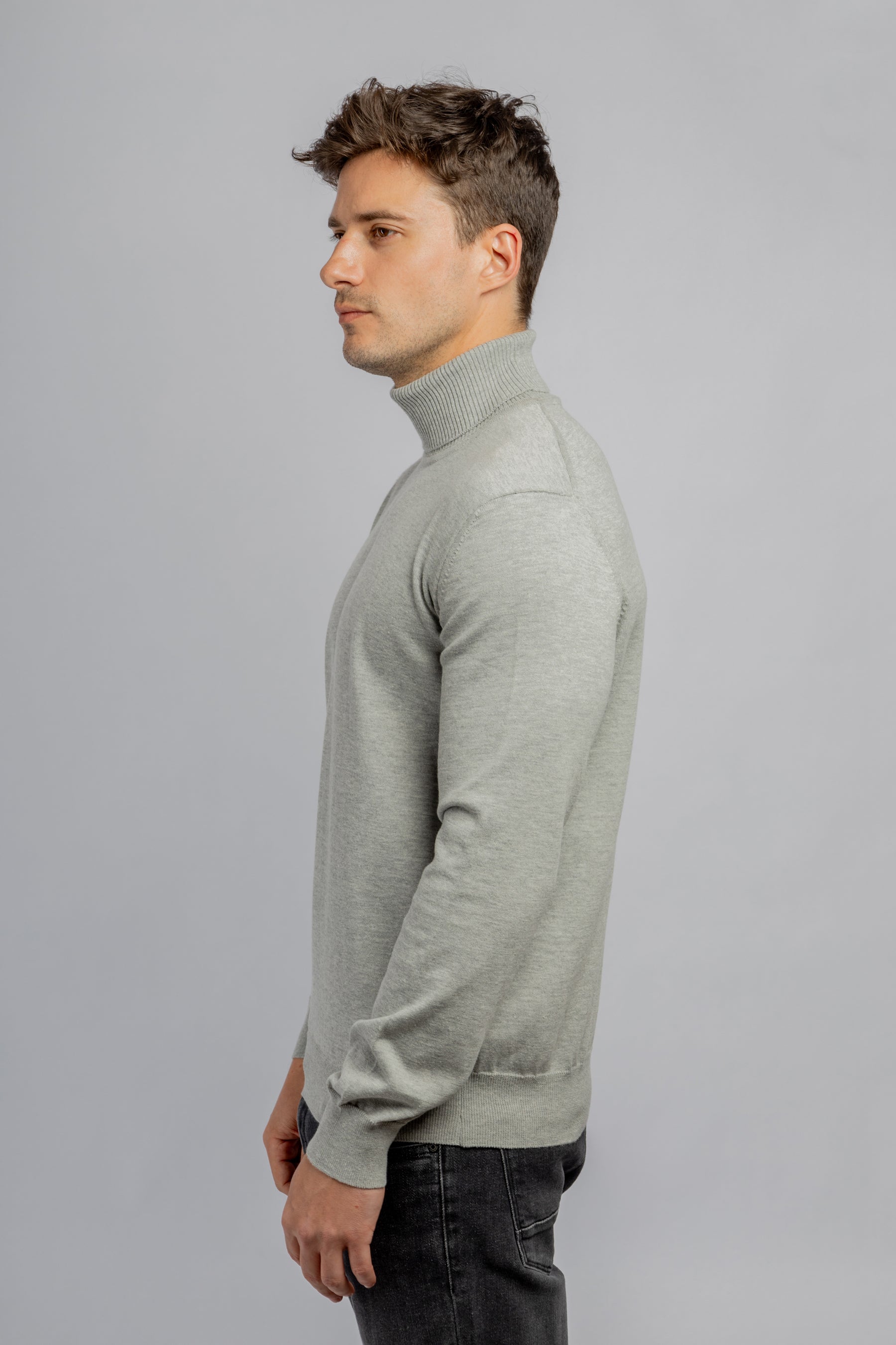 Light grey cotton high collar pullover