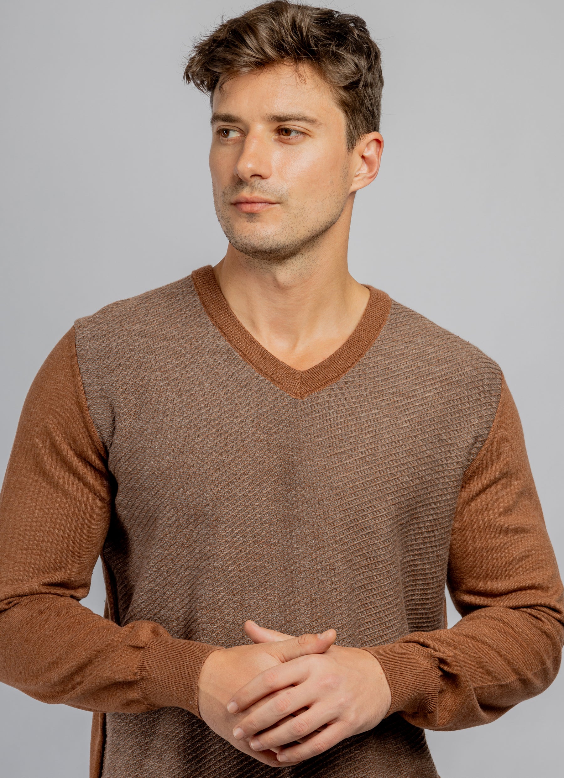 Brown V-Neck cotton jacquard pullover