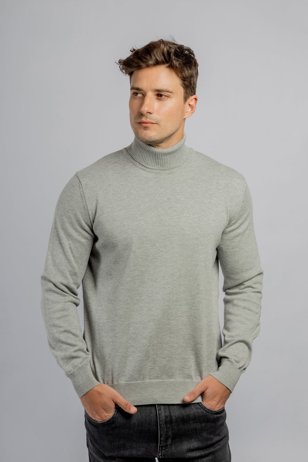 Light grey cotton high collar pullover