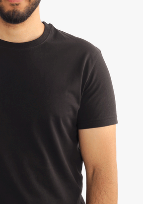 Black Round Neck Basic T-Shirt